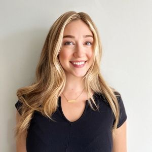 Meet your Posher, Abby